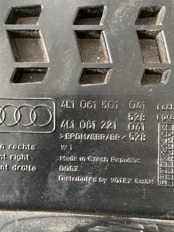 Коврик салона AUDI Q7 4 L 3