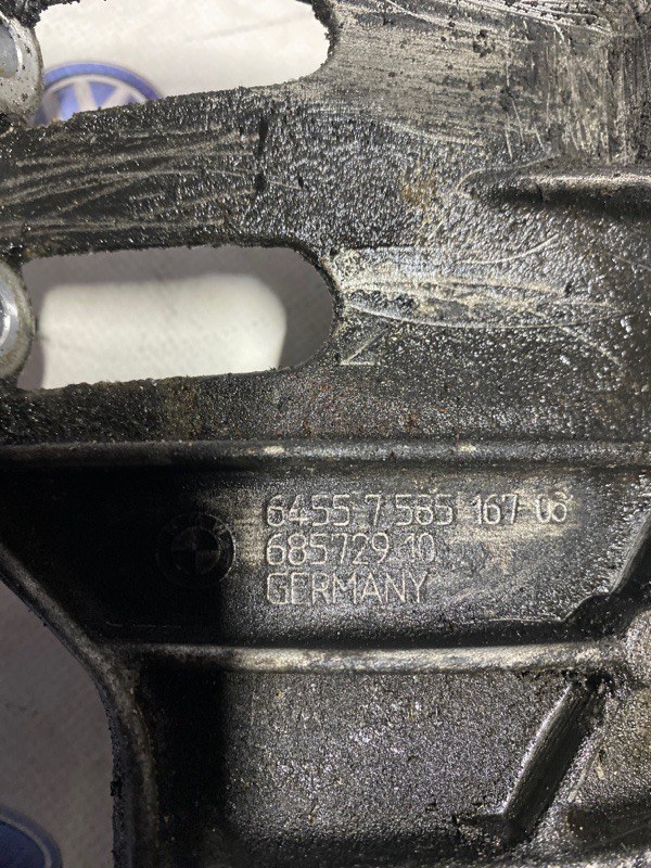 Кронштейн компрессора кондиционера BMW X5 E70 N55B30A