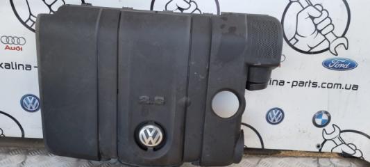 Корпус воздушного фильтра Volkswagen Passat 2012
