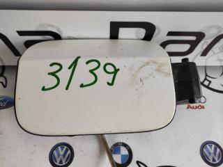 Лючек бензобака Volkswagen Passat 2011