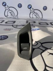 Кнопка открывания багажника Volkswagen Passat b7