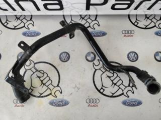 Трубка системы охлаждения Volkswagen Passat 2013
