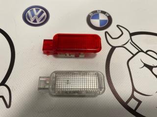 Плафон освещения салона Volkswagen Audi Skoda оригинал .