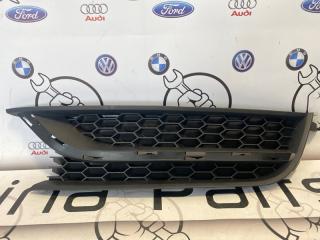 Решетка в бампер Volkswagen Passat b7